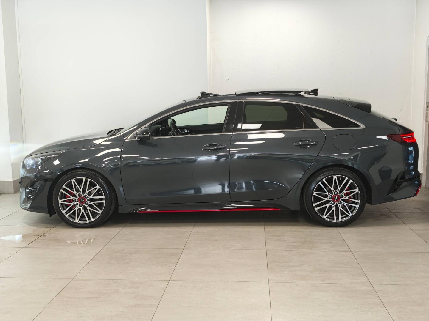 Kia ProCeed GT